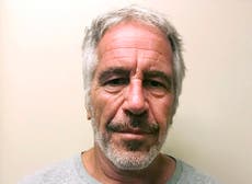 Epstein conoció a su primera víctima en un prestigioso campamento de artes de Michigan