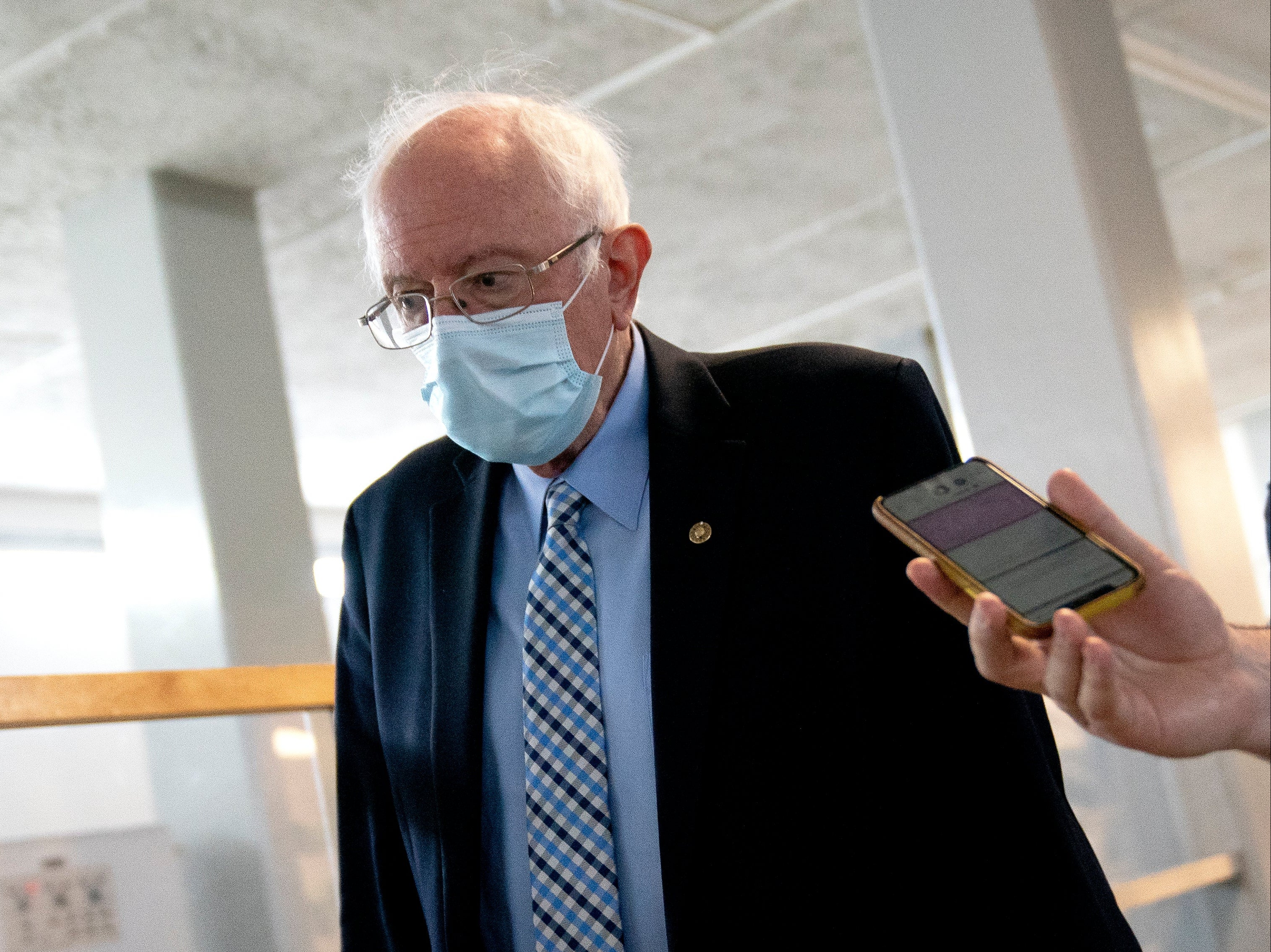 Bernie Sanders lanza una resolución para bloquear la venta de armas a Israel: “Bombas fabricadas en Estados Unidos están devastando Gaza”