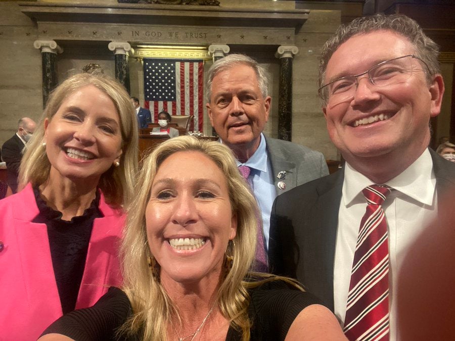 Usuarios tunden a Marjorie Taylor Greene a su regreso a Twitter tras su sanción de una semana