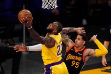 Tras ganar el campeonato, Juan Toscano, el jugador de origen mexicano, jugará en Los Lakers de LeBron James