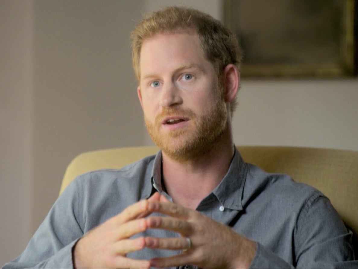 Príncipe Harry habla sobre su salud mental, la muerte de Diana y sus arrepentimientos en nuevo documental