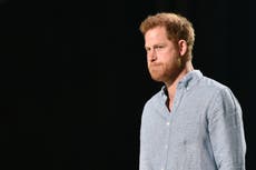 “Nuestra madre perdió la vida, pero nada ha cambiado”: el Príncipe Harry condena a medios tras investigación de BBC