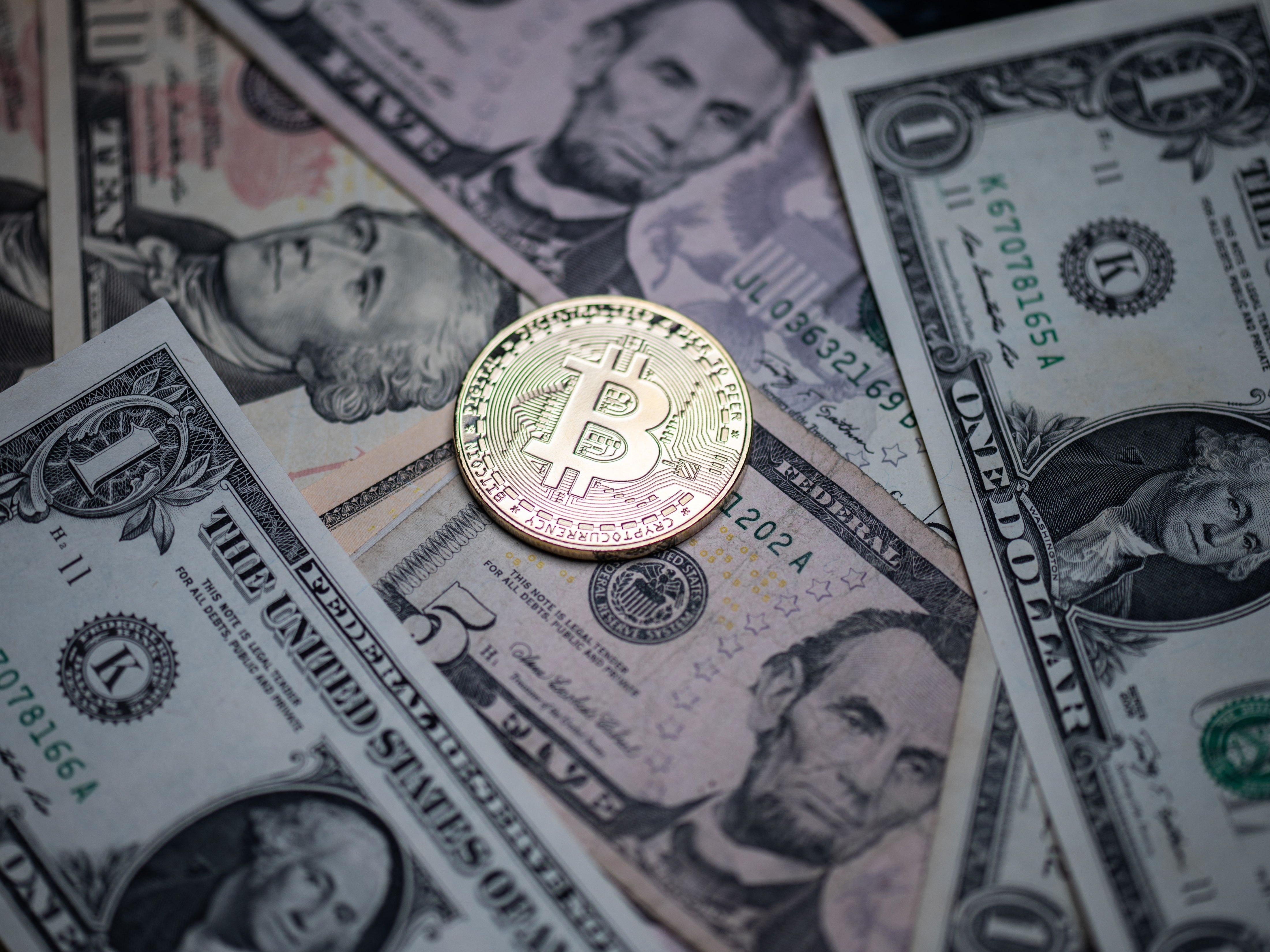 Las personas que ganaron a lo grande con las criptomonedas y las que no