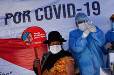 Bolivia y Perú vacunan en equipo a su población aymara