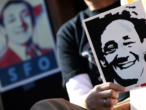 Pride 2022: el legado de Harvey Milk vive cada vez que ondea una bandera LGBT