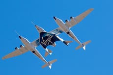 Nave tripulada de Virgin Galactic hace vuelo de prueba