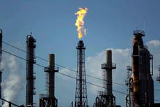 México comprará participación de Shell en refinería de Texas