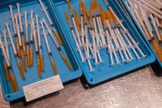 Francia elogia a influencers que se negaron a difamar vacuna