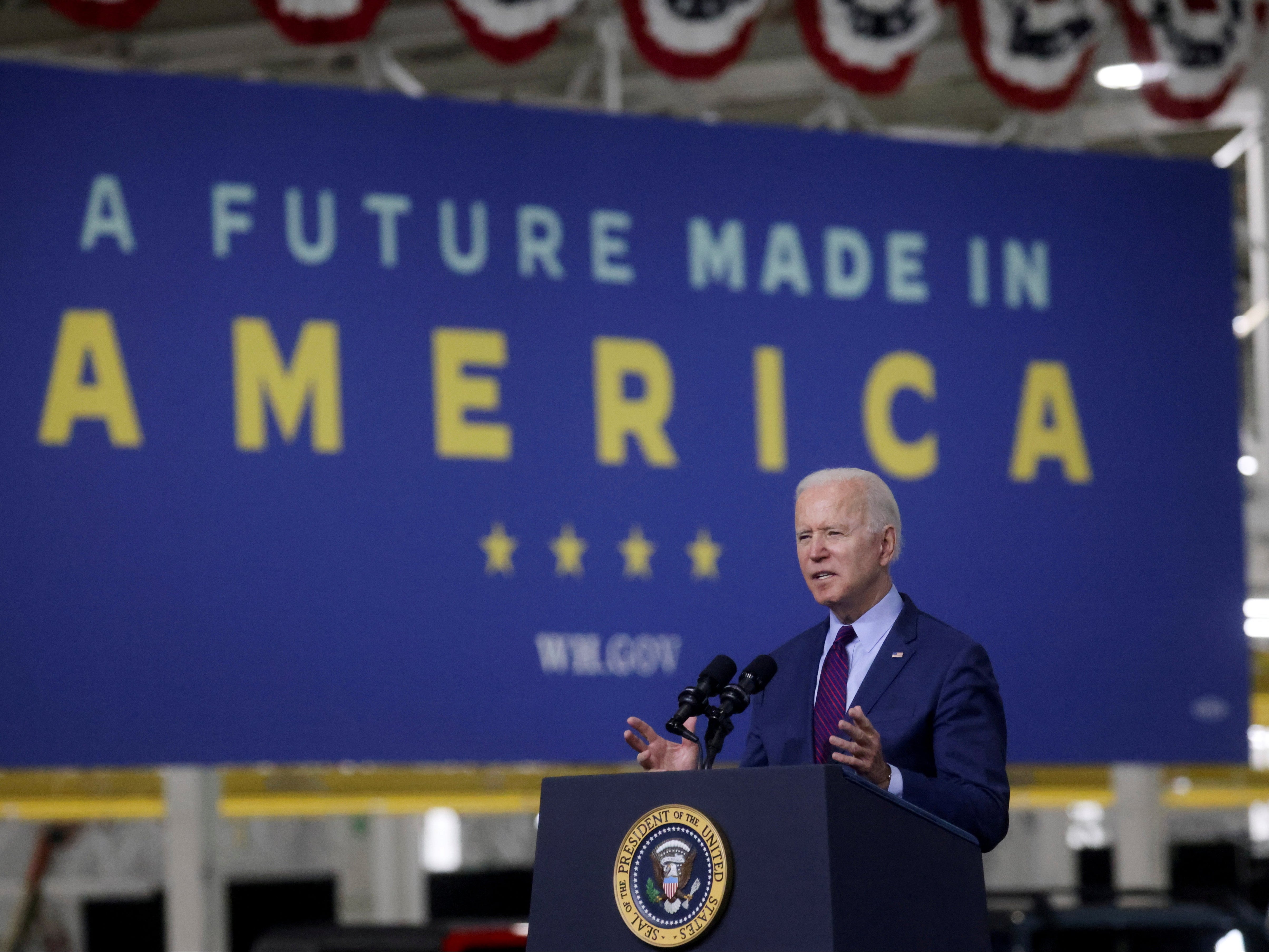 Biden dice que subestimó cuántas personas creerían la “gran mentira” de Trump