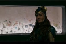 Salma Hayek deslumbra en nuevo tráiler de “Eternals”