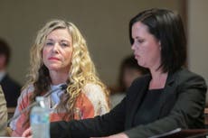 Lori Vallow: mujer de Idaho acusada de matar a sus dos hijos, declarada no apta para el juicio