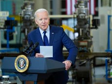 Biden publica lista de republicanos que están “tomando crédito” del plan de rescate cuando en realidad se opusieron a él