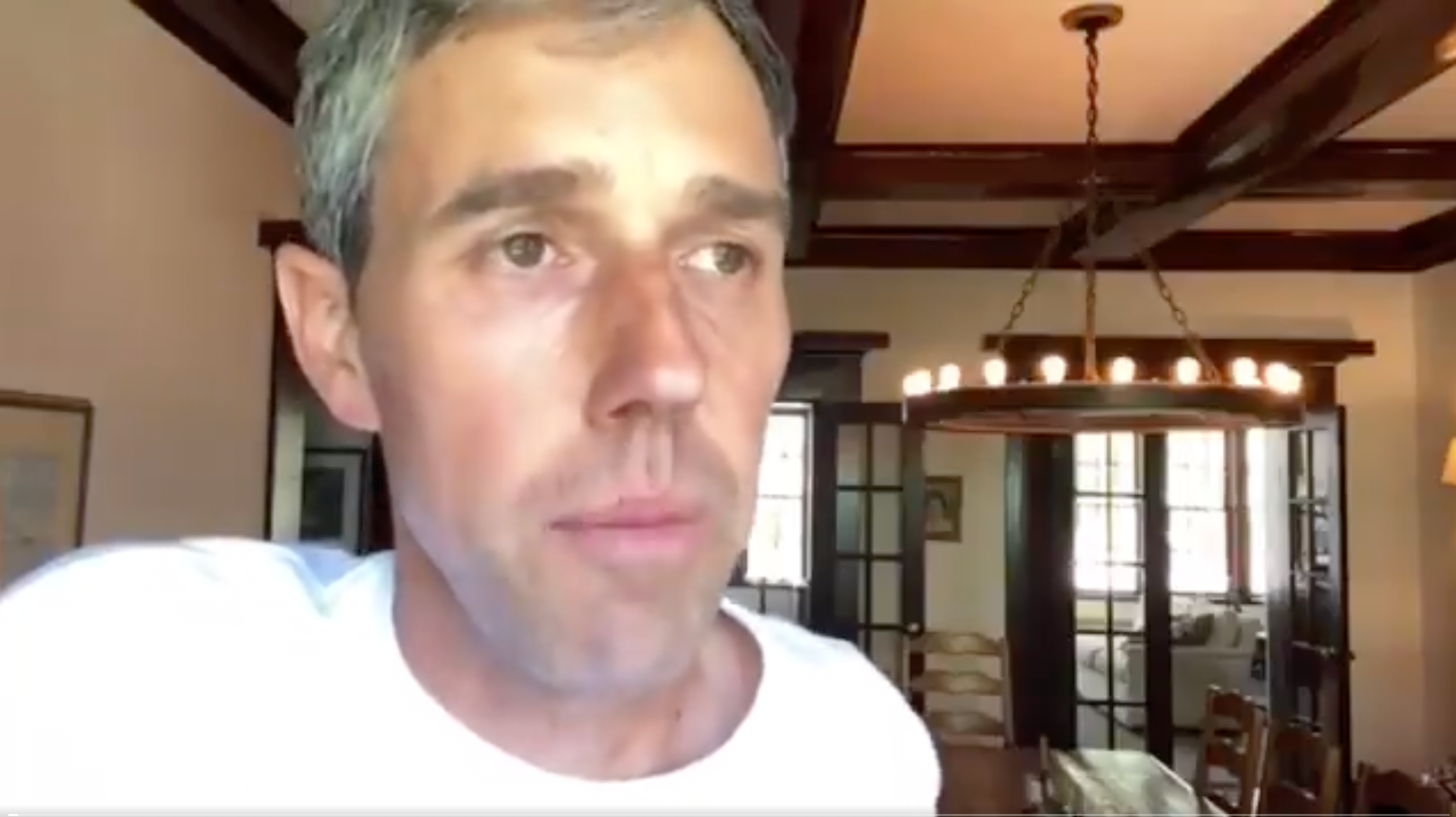 Beto O’Rourke explica cómo la ley electoral republicana en Texas suprime el voto latino y de color