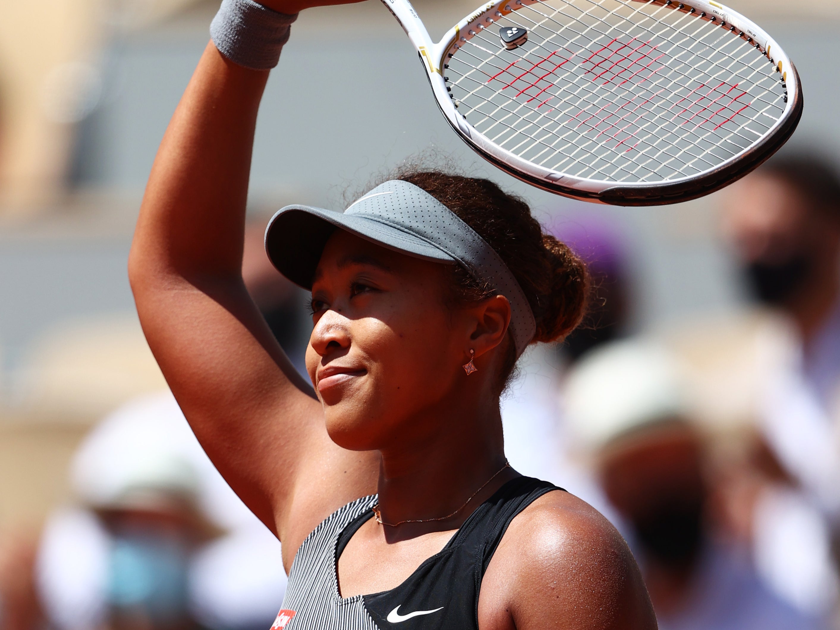 Naomi Osaka se retira del Abierto de Francia en medio de la reacción del boicot de los medios