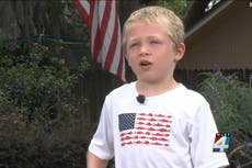 Niño de 7 años nada una hora hasta la orilla para salvar a su familia de ahogarse