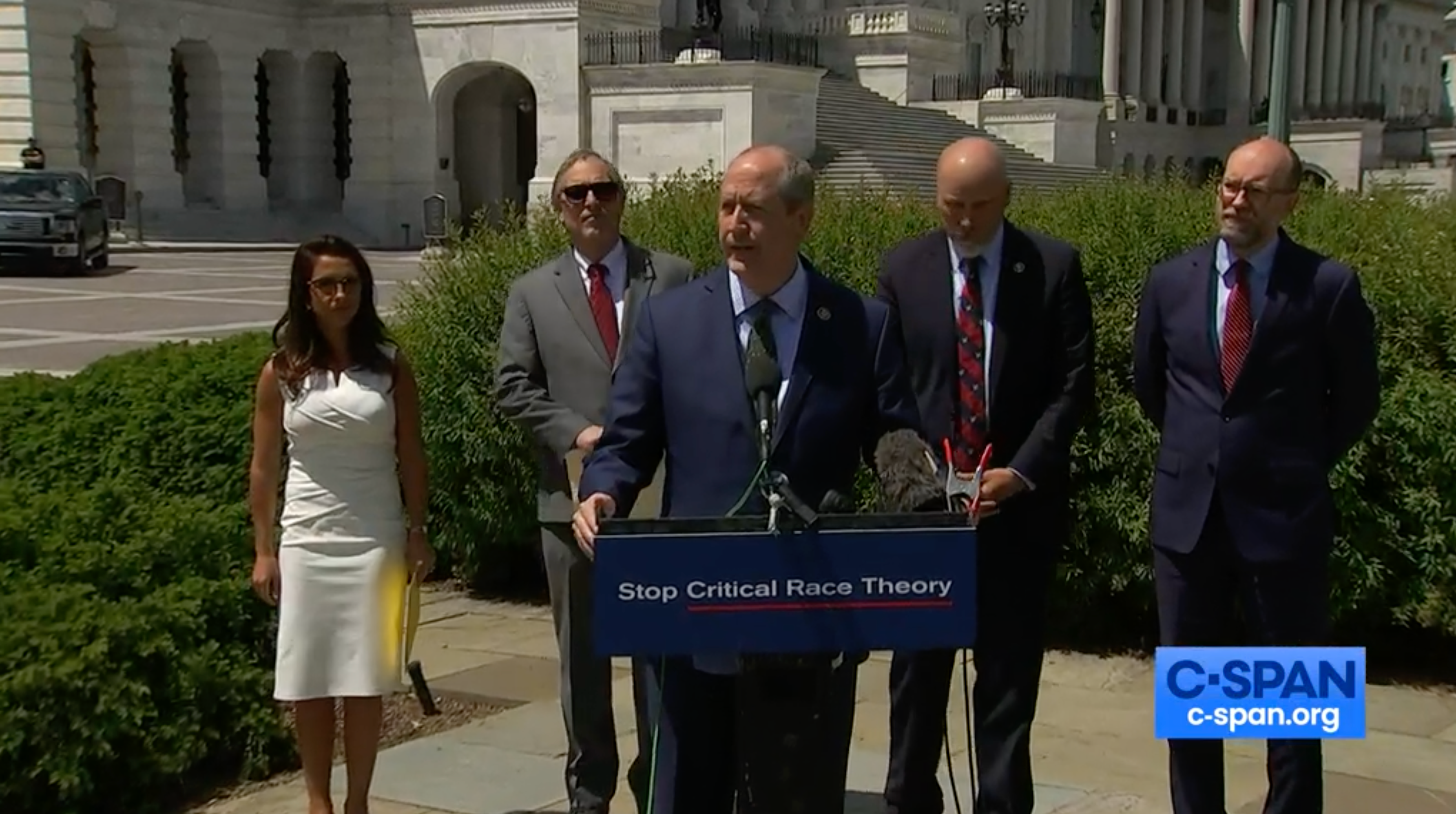 ¿Qué es la teoría crítica de la raza? La escuela de pensamiento que enfurece a los conservadores