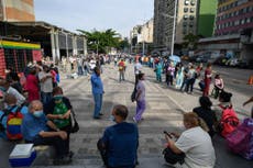 COVID: Se registran largas filas y desorganización en los centros de vacunación de Venezuela