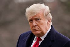 Facebook suspende a Trump por dos años