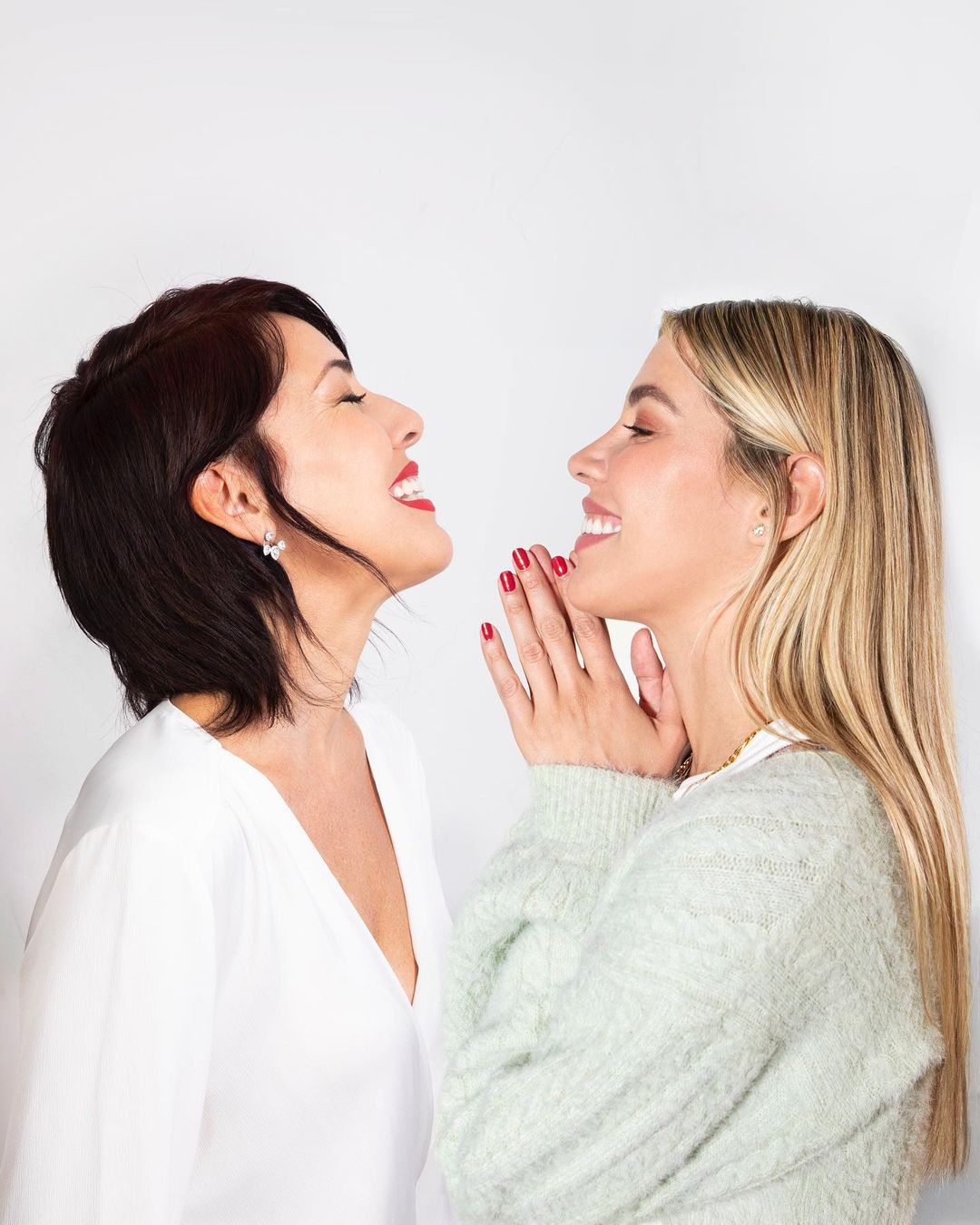 Michelle Salas explota contra “Luis Miguel: La Serie”