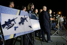 Juez federal revoca veto de California a armas de asalto