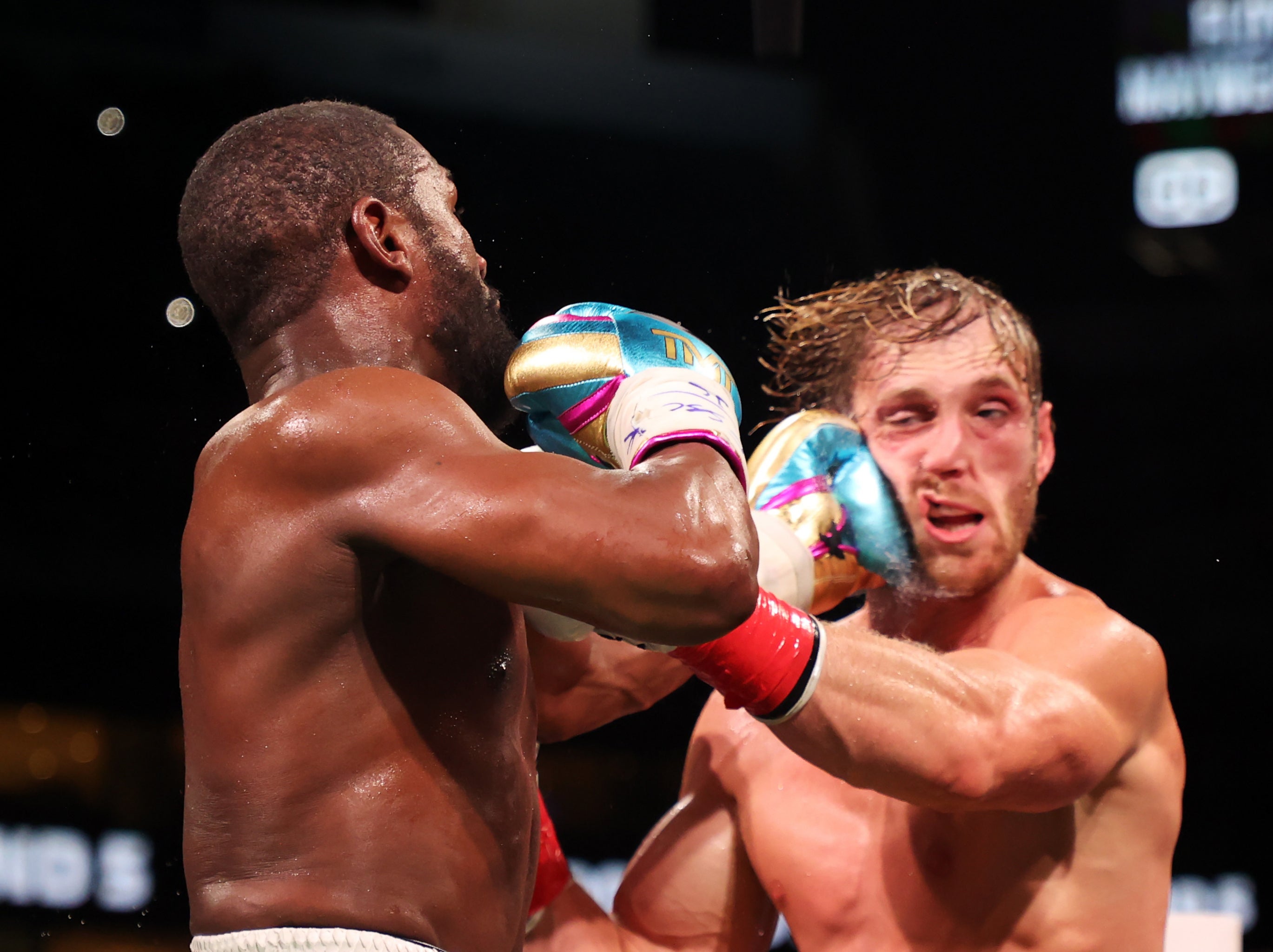 Canelo Álvarez reacciona a pelea entre Floyd Mayweather vs Logan Paul