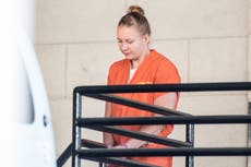Reality Winner sale de prisión con libertad supervisada mientras la familia busca el perdón de Biden