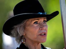 Jane Fonda critica a Biden por no ser lo suficientemente “audaz ni rápido” sobre la crisis climática