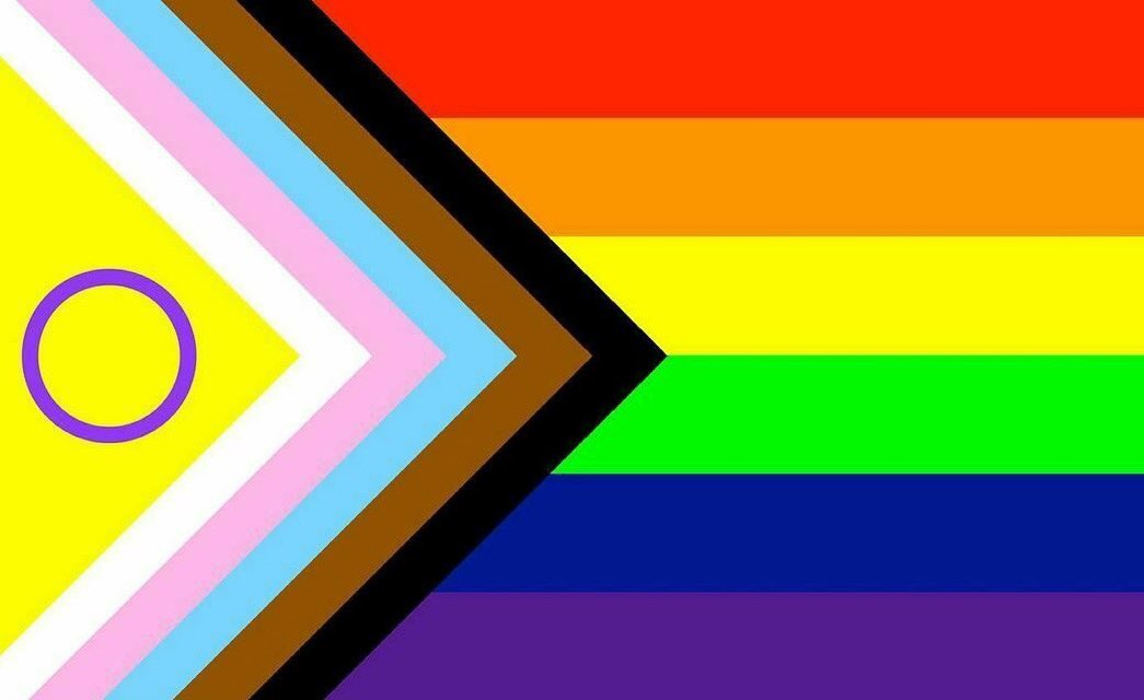 <p>Valentino Vecchietti diseñó esta nueva bandera que se estrena en el Mes del Orgullo</p>