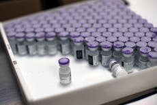 Cientos de neoyorquinos recibieron vacunas covid “defectuosas”