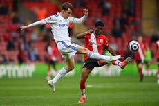 España espera que 2 futbolistas infectados vuelvan para Euro