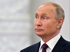 Putin compara a los alborotadores del Capitolio con su propia “disidencia”