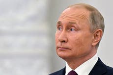 Putin compara a los alborotadores del Capitolio con su propia “disidencia”