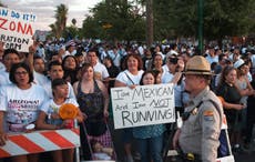 La policía de Arizona está bajo la mira, un oficial afirmó que podía “oler” a inmigrantes ilegales