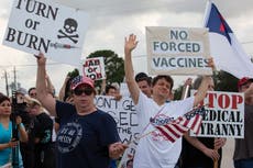 EEUU: Trabajadores demandan a hospital que exige vacunarse