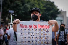 México: Identifican los restos de un tercer estudiante asesinado de Ayotzinapa
