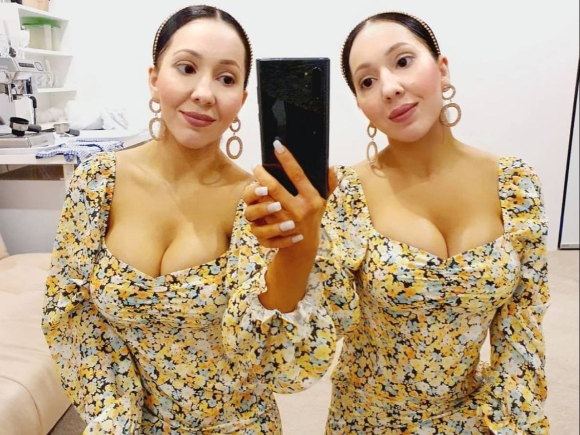 Gemelas idénticas comprometidas con el mismo hombre dicen que “compartirán” a sus bebés