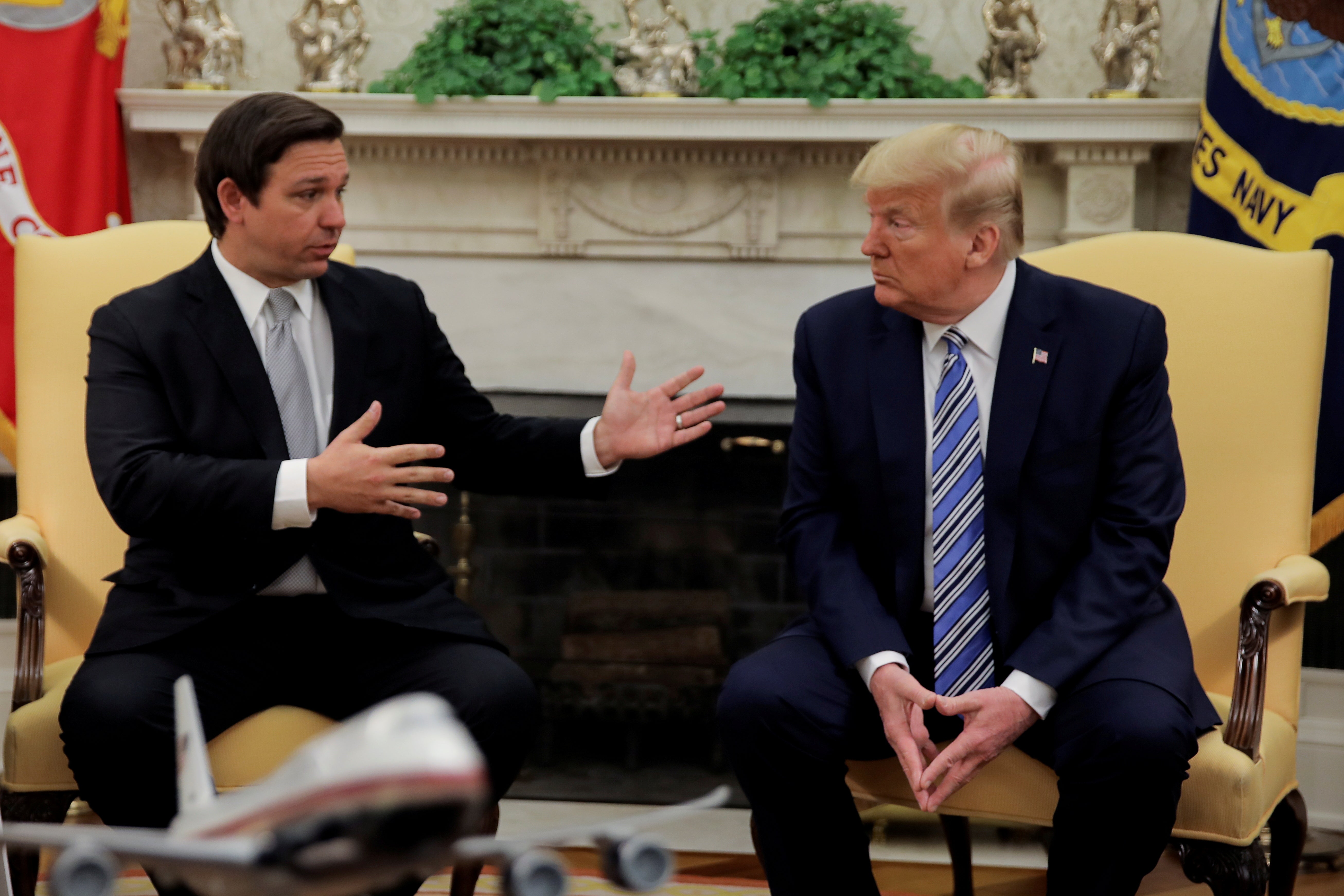 Congresista republicano afirma que DeSantis sería peor que Trump