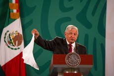 AMLO considera que no es “asunto grave” muertes por COVID-19 de personas vacunadas