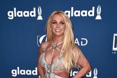 Britney Spears dice que su padre “debería estar en la cárcel” en comparecencia ante el tribunal