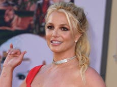 Britney Spears denunció una tutela “opresiva y controladora”, dice un informe