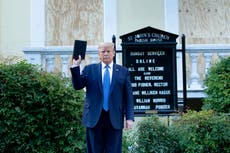 Juez descarta afirmar que Trump y funcionarios violaron derechos de los activistas de BLM