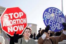 Sondeo: mayoría en EEUU defiende el aborto en 1er trimestre