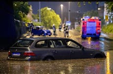Lluvias torrenciales en Alemania dejan choques, inundaciones