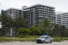 
Muchos residentes de edificio gemelo en Miami se quedan