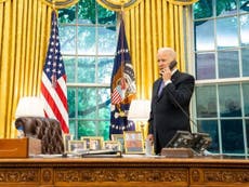 QAnon difunde foto de Biden donde afirma que Trump está secretamente en la Casa Blanca