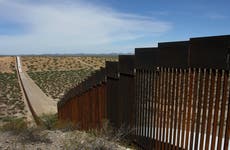 Hallan cadáveres mutilados en carretera mexicana cerca de frontera con Estados Unidos