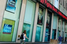 Fox News es multado por 1 millón por acoso sexual