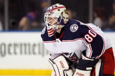 Matiss Kivlenieks: el portero del Columbus Blue Jackets muere en un accidente de fuegos artificiales