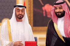 Las potencias del Golfo, Arabia Saudí y los Emiratos Árabes Unidos, chocan por el petróleo y la estrategia mientras crece la rivalidad