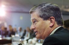 Ex ejecutivo de Fox News lanza ataque a la red, la llama “veneno para Estados Unidos”